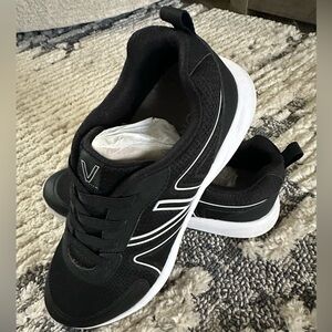 Vionic Sneakers